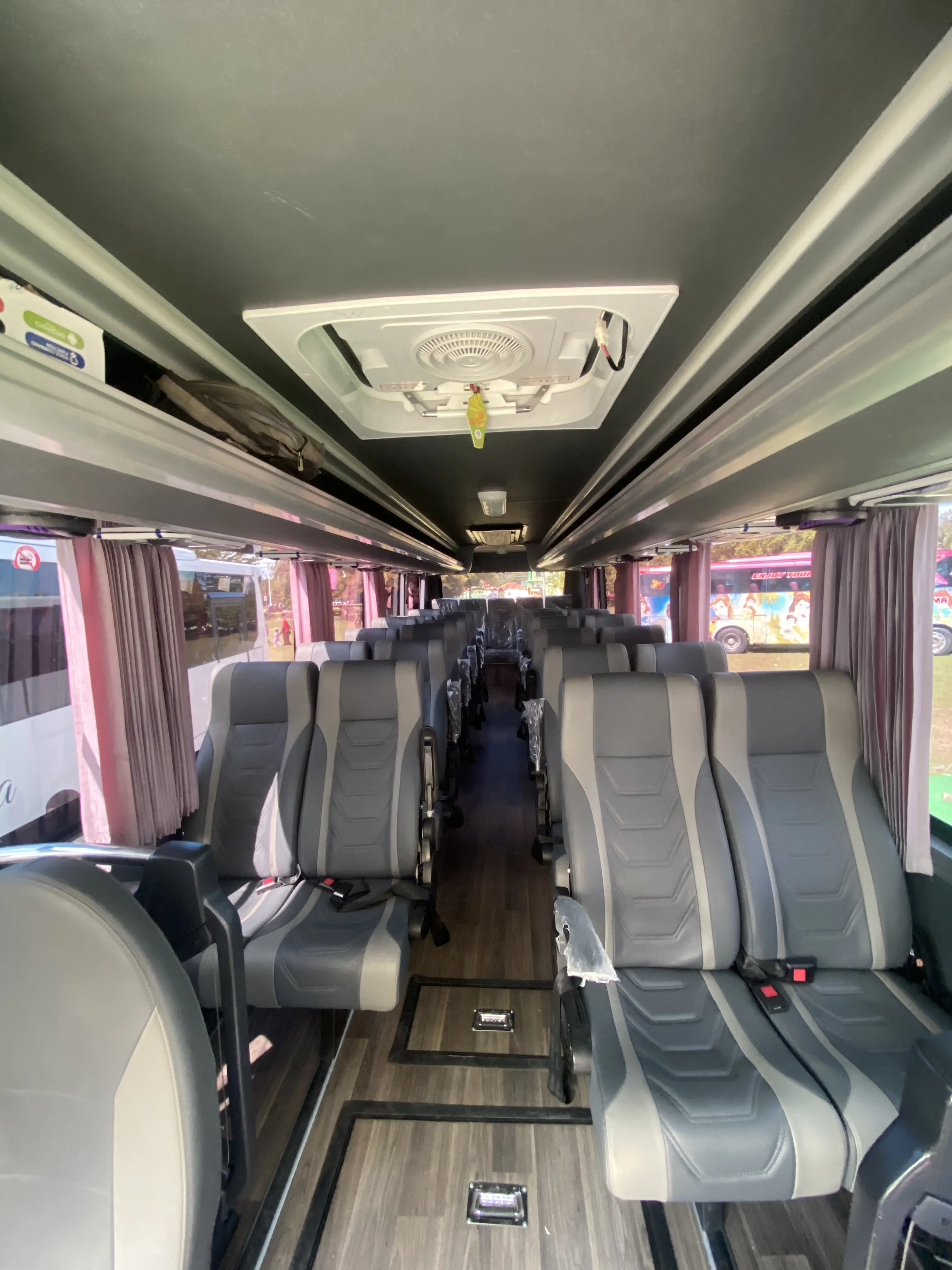 Mediumbus - 30 Seat - gambar 3