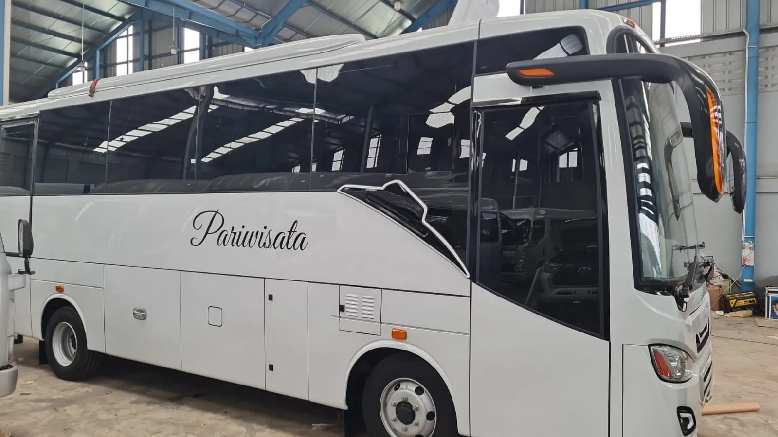 Mediumbus - 30 Seat - gambar 2